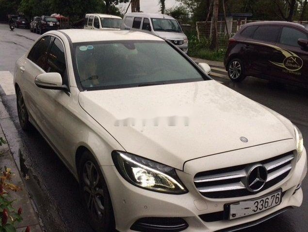 Bán Mercedes C200 đời 2015, màu trắng, nhập khẩu nguyên chiếc