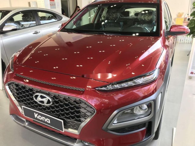 Cần bán Hyundai Kona sản xuất 2019, màu đỏ. Giao ngay