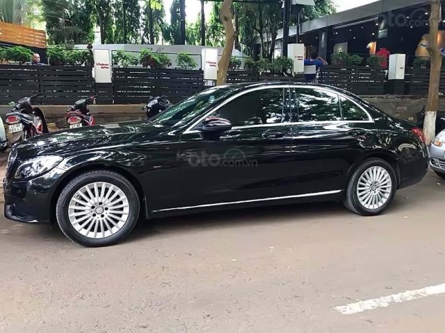 Bán xe Mercedes C250 Exclusive đời 2016, màu đen, xe nhập chính hãng