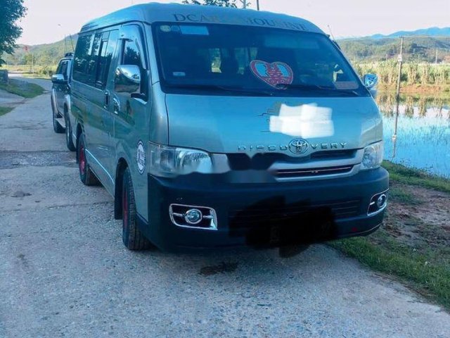 Bán Toyota Hiace đời 2010 xe nguyên bản0