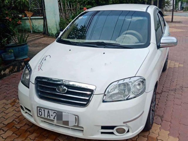 Cần bán lại xe Daewoo Gentra đời 2009, màu trắng chính chủ