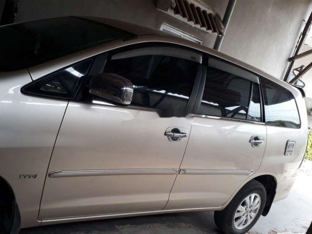 Bán xe Toyota Innova đời 2011 giá tốt xe nguyên bản0