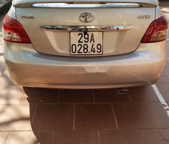 Cần bán Toyota Yaris sản xuất 2010, nhập khẩu nguyên chiếc xe gia đình, giá tốt