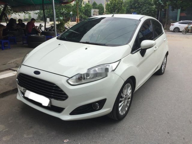 Cần bán Ford Fiesta sản xuất năm 2015 xe nguyên bản