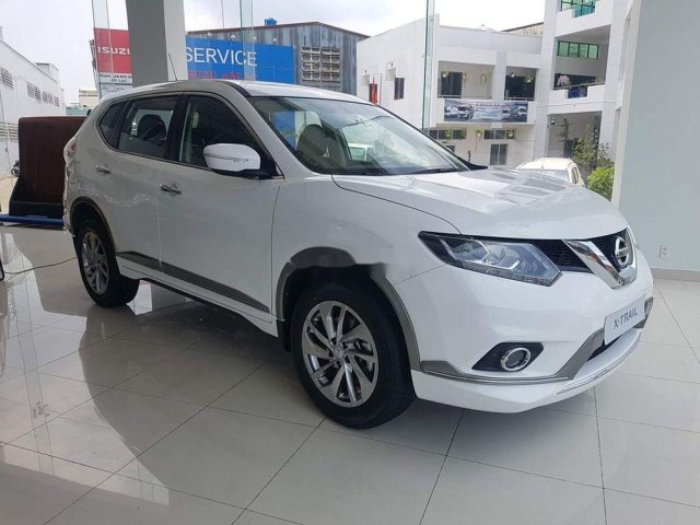 Cần bán xe Nissan X trail sản xuất 2019, nhập khẩu nguyên chiếc chính hãng0