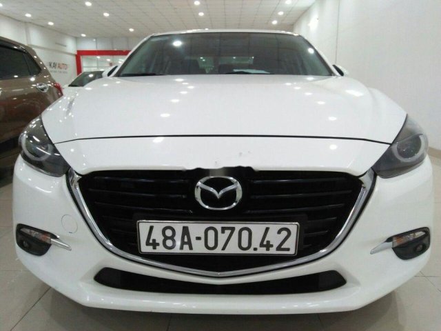 Bán ô tô Mazda 3 2.0 sx 2018, màu trắng, giá tốt