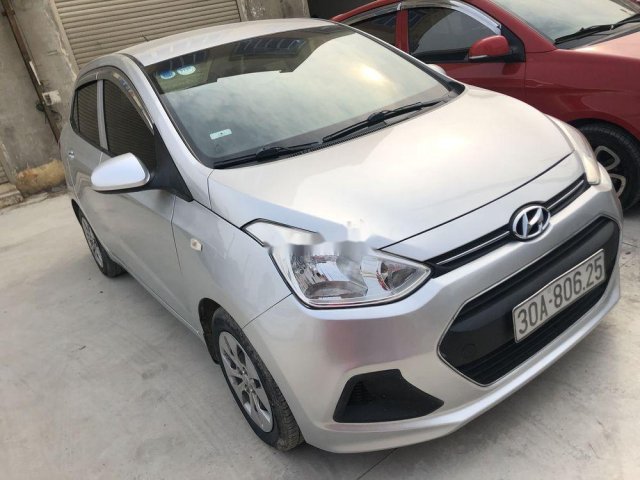 Cần bán lại xe Hyundai Grand i10 2015, màu bạc, nhập khẩu, giá chỉ 298 triệu