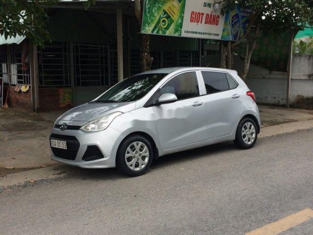 Bán Hyundai Grand i10 2014, màu bạc, nhập khẩu nguyên chiếc số sàn0