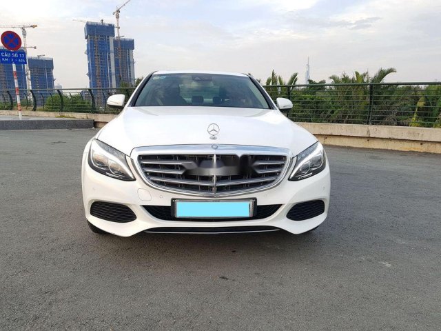 Bán Mercedes C250 năm sản xuất 2015, màu trắng chính chủ