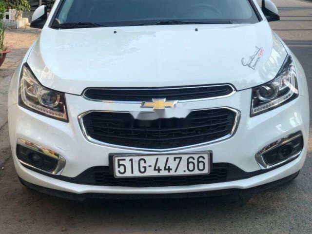 Cần bán gấp Chevrolet Cruze LTZ AT 2017, màu trắng