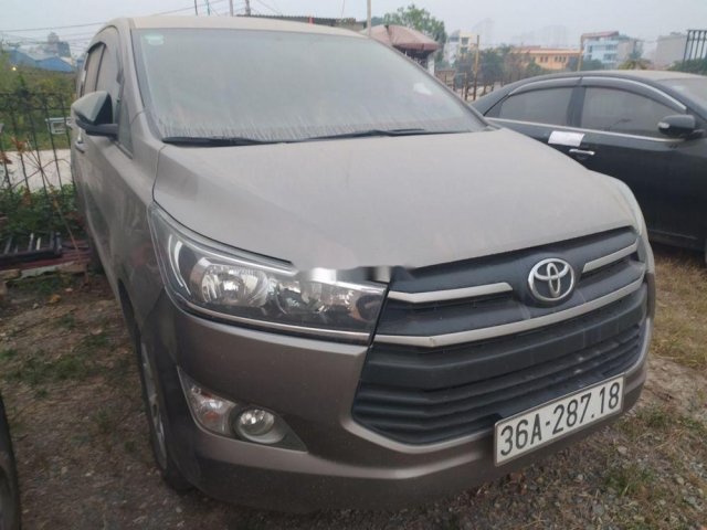 Bán Toyota Innova 2.0 2017 số sàn, giá tốt