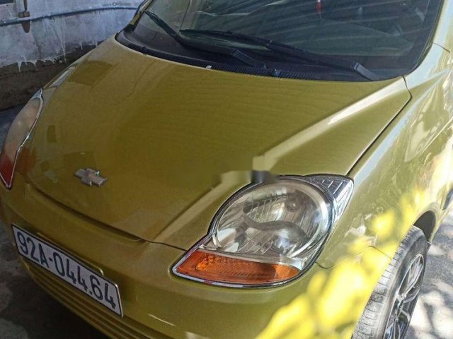 Cần bán xe Chevrolet Spark sản xuất 2009, màu vàng xe gia đình