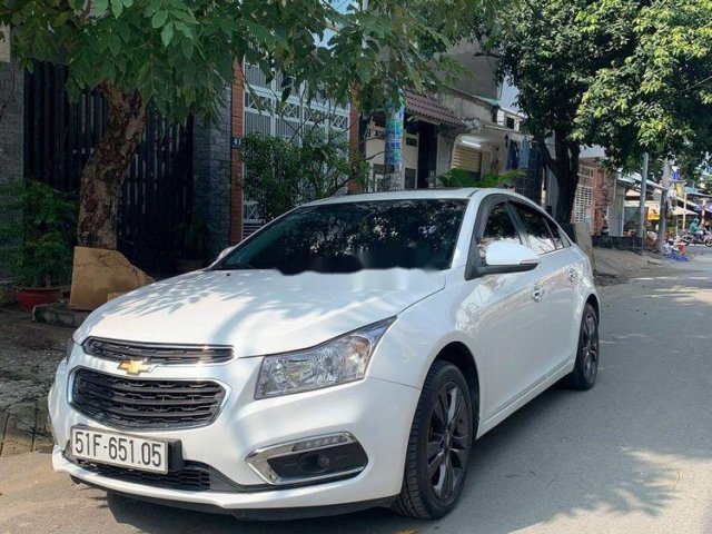 Bán Chevrolet Cruze sản xuất năm 2016, màu trắng, 443tr0