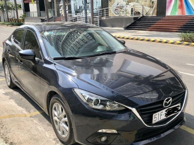 Cần bán xe Mazda 3 năm 2016, màu đen xe nguyên bản