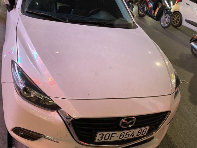 Bán Mazda 3 đời 2019, màu trắng như mới