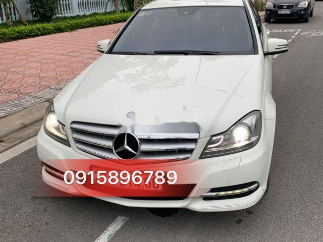 Bán Mercedes C250 sản xuất 2011, màu trắng, nhập khẩu, số tự động 0