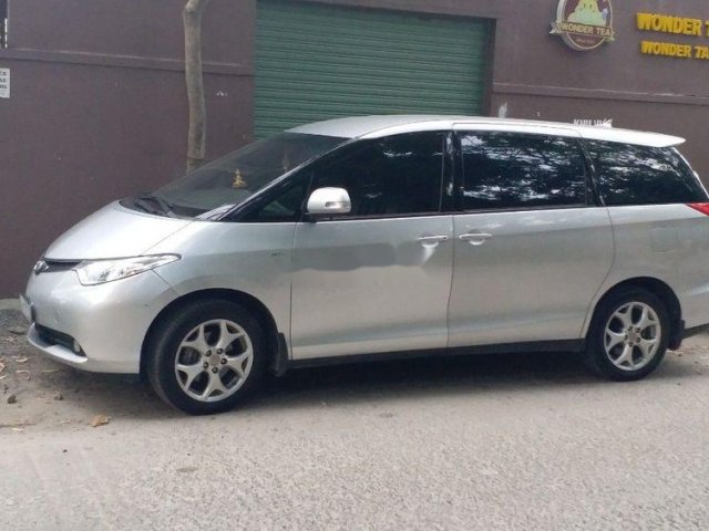 Bán xe Toyota Previa đời 2008, màu bạc, nhập khẩu, giá chỉ 650 triệu0