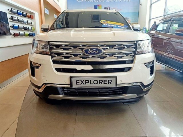 Bán Ford Explorer đời 2018, màu trắng, xe nhập