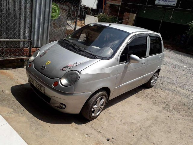 Bán xe Daewoo Matiz đời 2005, màu bạc giá cạnh tranh0