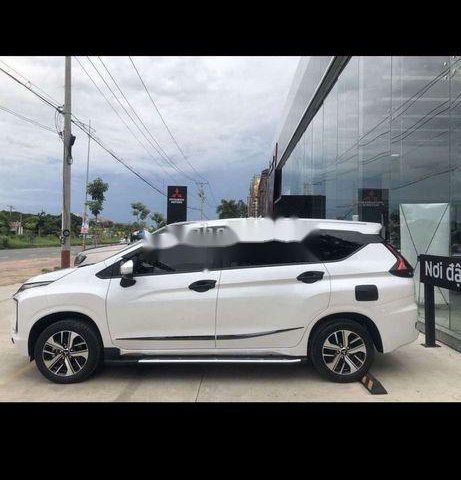 Bán Mitsubishi Xpander sản xuất năm 2019, màu trắng, nhập khẩu 