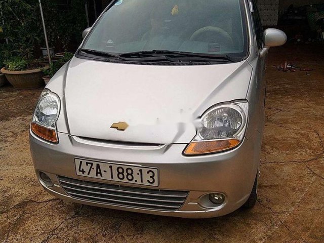 Bán Chevrolet Spark năm sản xuất 2010, màu bạc