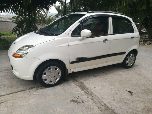 Cần bán lại xe Chevrolet Spark năm sản xuất 2009, màu trắng, giá 88tr