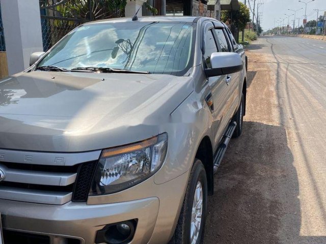 Bán ô tô Ford Ranger đời 2015, màu bạc, nhập khẩu còn mới