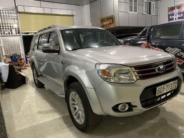 Bán Ford Everest sản xuất năm 2014, màu bạc như mới0