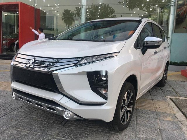 Bán Mitsubishi Xpander sản xuất 2019, màu trắng, nhập khẩu nguyên chiếc chính hãng