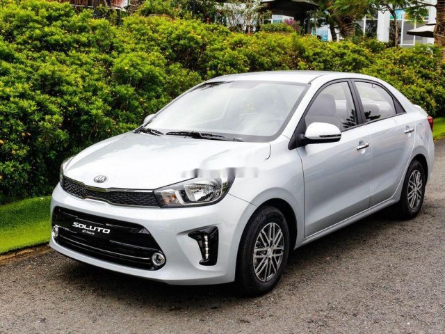 Bán Kia Rio sản xuất 2019, màu bạc, nhập khẩu nguyên chiếc chính hãng