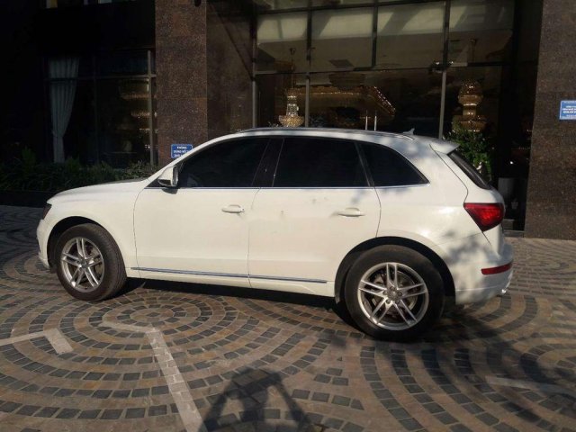 Bán xe Audi Q5 năm 2012, màu trắng, xe nhập chính hãng