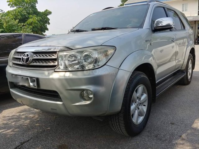 Bán Toyota Fortuner V 2.7AT 4WD 2012, màu bạc