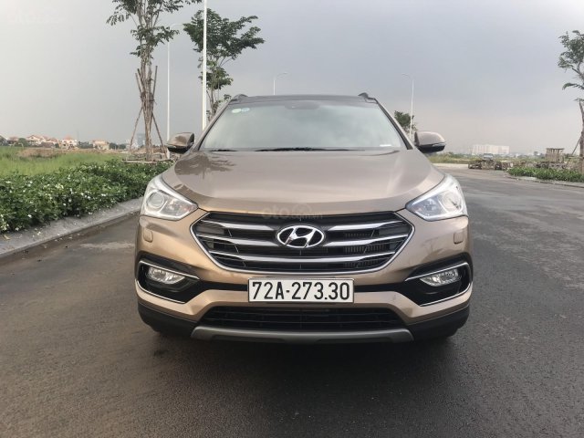 Bán Hyundai Santa Fe 2.2 Full máy dầu sản xuất 2018, odo 19,000km