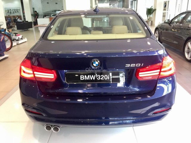 Bán xe BMW 320i đời 2019, màu xanh lam, nhập khẩu nguyên chiếc