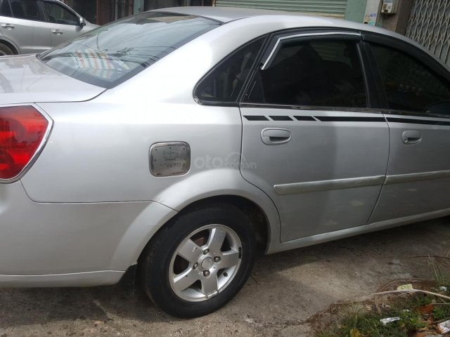 Bán xe Daewoo Lacetti đăng ký 2004, màu ghi bạc mới đăng kiểm giá 135 triệu đồng