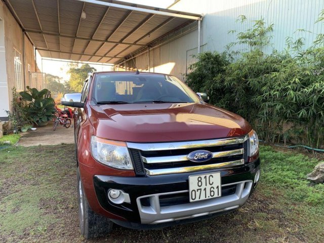 Cần bán lại xe Ford Ranger XLT năm 2014, màu đỏ0