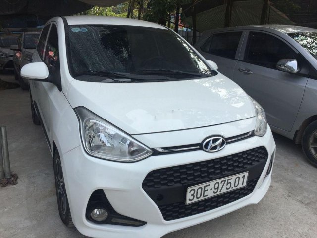 Bán xe Hyundai Grand i10 đời 2017, màu trắng xe nguyên bản