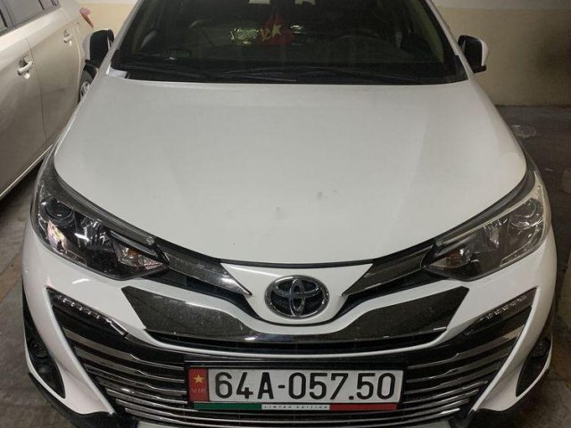 Cần bán gấp Toyota Vios đời 2018, màu trắng xe nguyên bản0