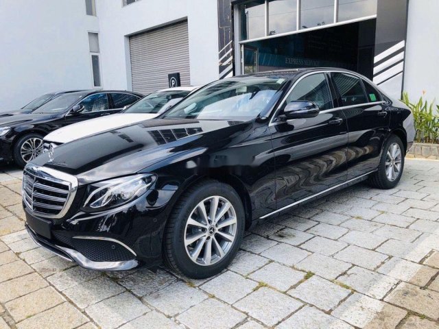 Bán Mercedes E200 đời 2019, nhận xe ngay 0