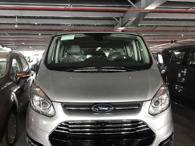 Ford Tourneo mới, đẳng cấp, tiện nghi, rộng rãi - 7 chỗ B2