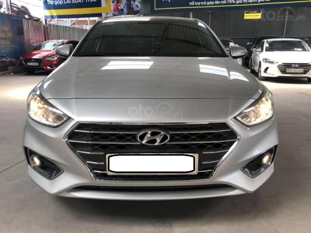 Bán Hyundai Accent bản đủ sản xuất năm 2019, số sàn, đi 8.000 km, y xe mới0