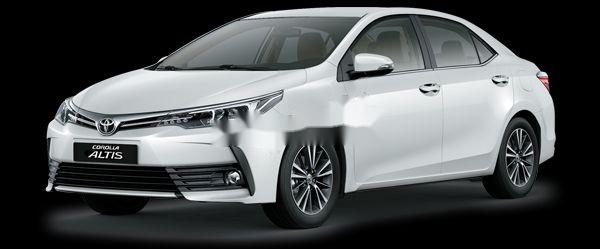 Bán Toyota Corolla Altis sản xuất năm 2018, màu trắng