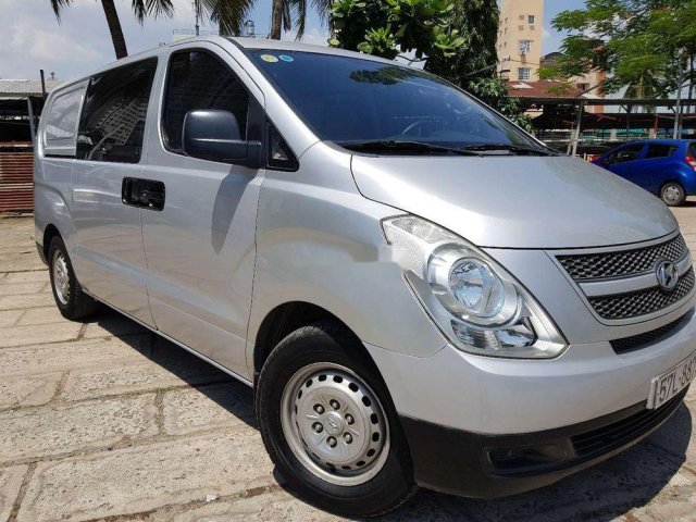 Bán Hyundai Grand Starex năm 2009, nhập khẩu nguyên chiếc, 299 triệu0