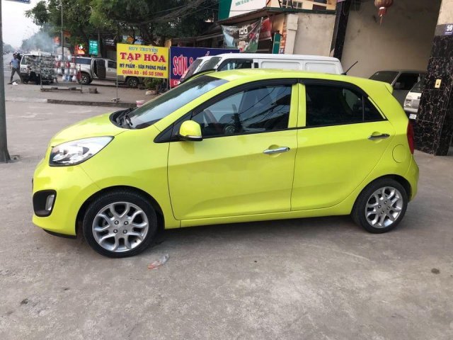 Bán Kia Picanto năm 2013, màu xanh cốm0