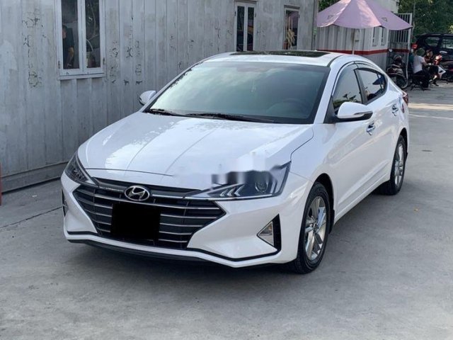 Bán Hyundai Elantra 1.6 AT đời 2019, màu trắng giá cạnh tranh0