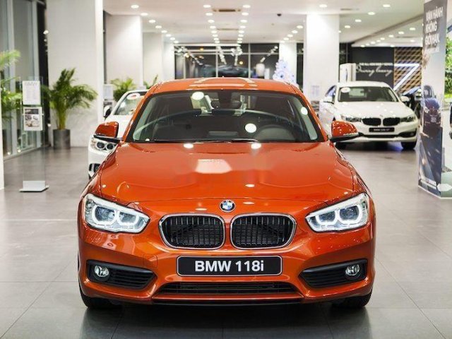 Bán xe BMW 118i sản xuất 2018, nhập khẩu