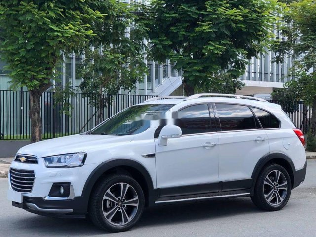 Cần bán Chevrolet Captiva sản xuất 2016 giá cạnh tranh