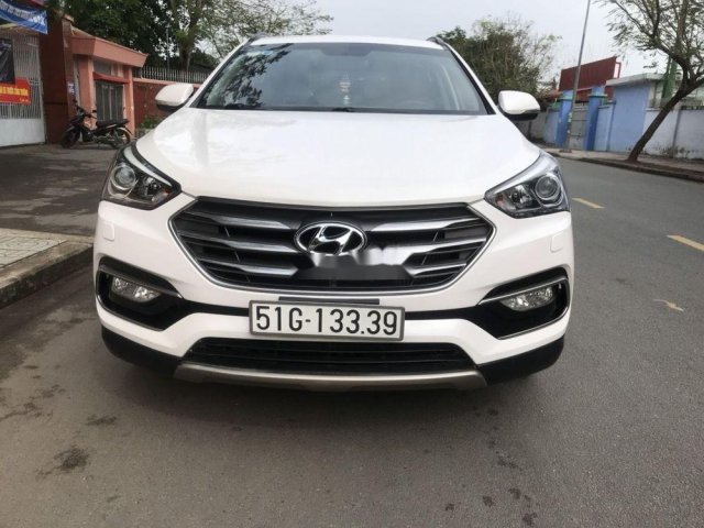 Cần bán Hyundai Santa Fe 2.2 AT năm sản xuất 2018, màu trắng, nhập khẩu số tự động, giá chỉ 950 triệu0