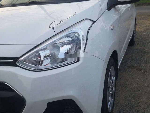 Bán Hyundai Grand i10 năm 2016, nhập khẩu nguyên chiếc giá cạnh tranh0