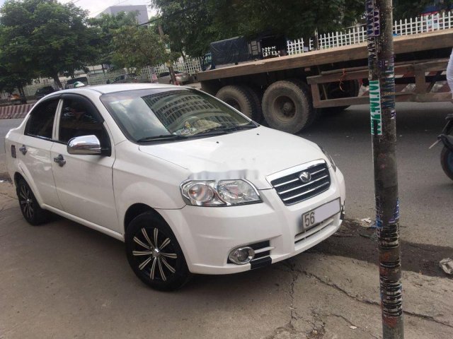 Bán ô tô Daewoo Gentra đời 2011, màu trắng, xe nhập còn mới0